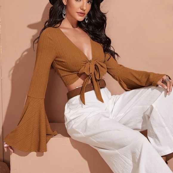 SHEIN VCAY Ribbed Trumpet Sleeve Self tie Crop top - Picture 4 of 5